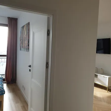 Appartamento W Centrum Wroclawia Odra Tower